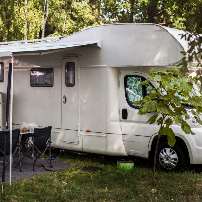 white-van-with-table-chairs-it white-van-with-table-chairs-it